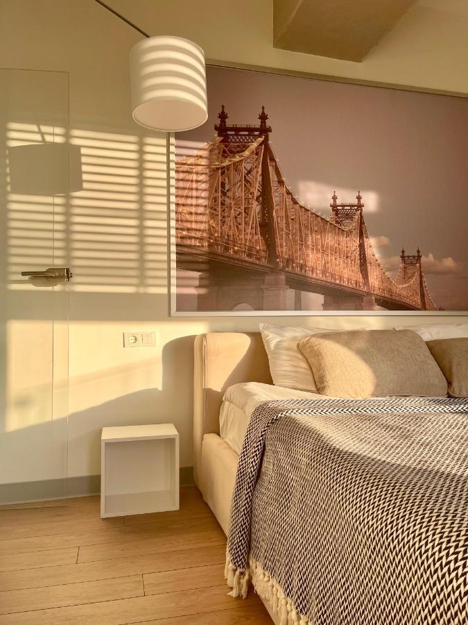 Logvinenko Apartment Bisjkek Buitenkant foto