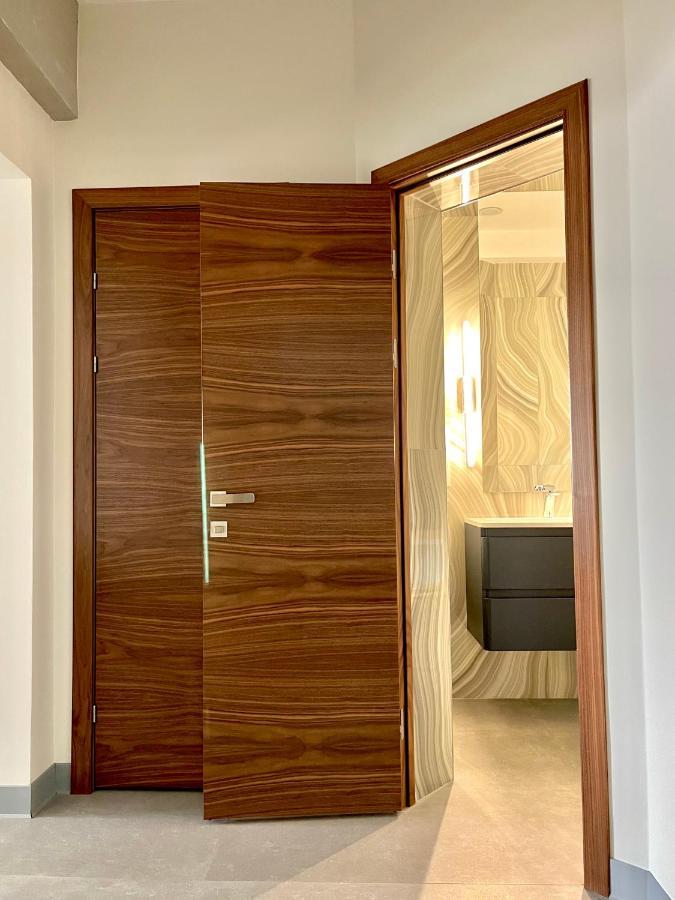 Logvinenko Apartment Bisjkek Buitenkant foto