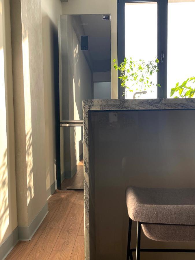 Logvinenko Apartment Bisjkek Buitenkant foto