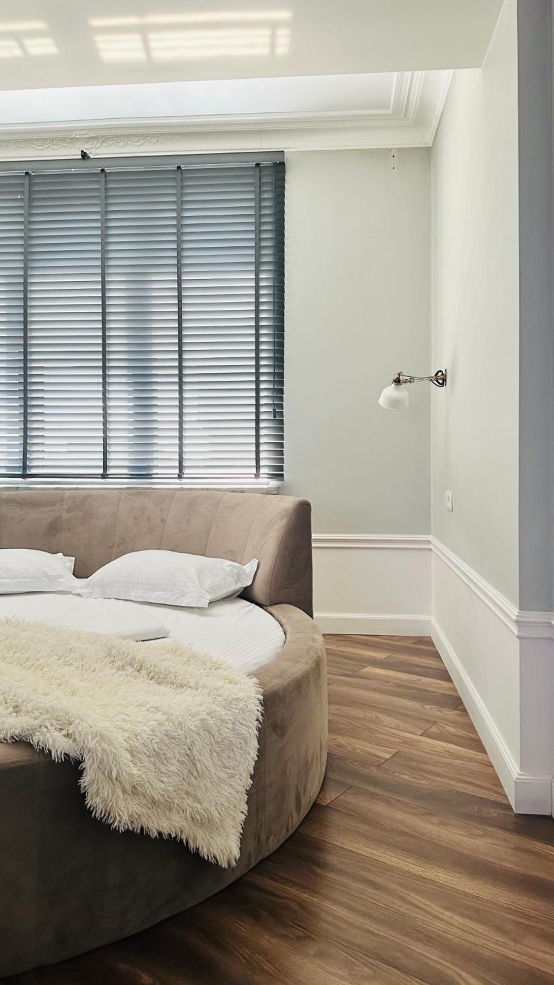 Logvinenko Apartment Bisjkek Buitenkant foto
